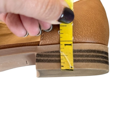 Roebuck & Co Womens Camel Tan Faux Leather Flats 8M Open Toe Sandals Neutral - Picture 10 of 11